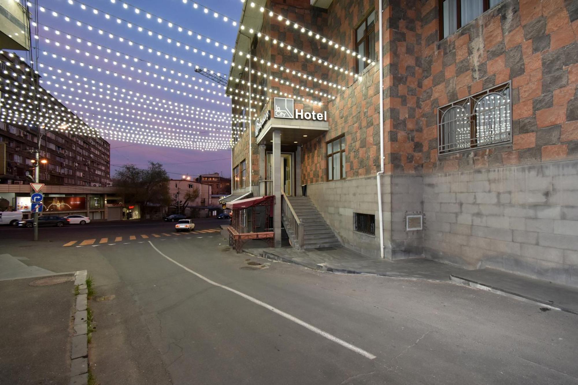 In City Hotel Yerevan Exterior photo